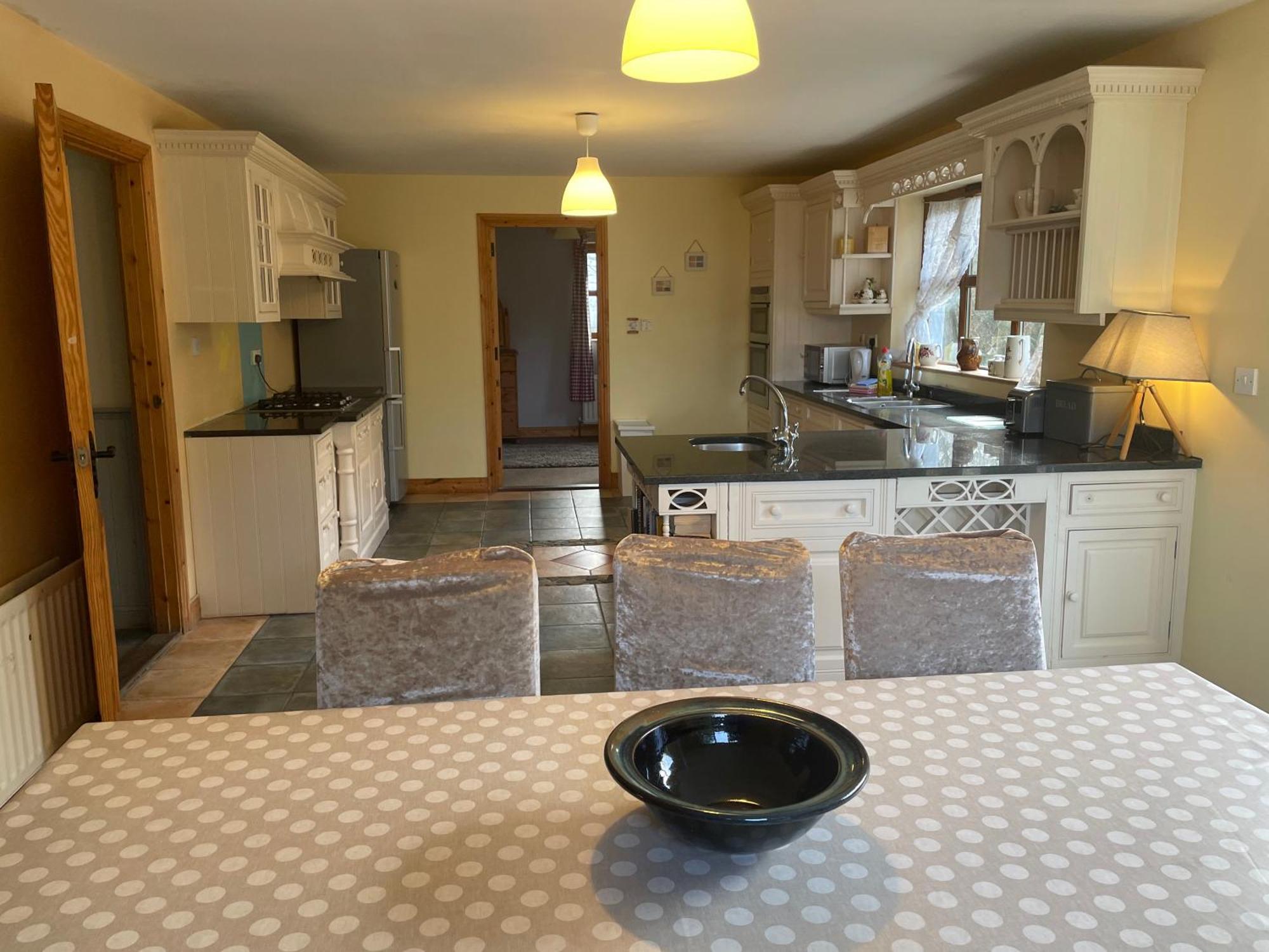 Letterfrack Mountain Farm Cottage On Farm In Village Centre المظهر الخارجي الصورة